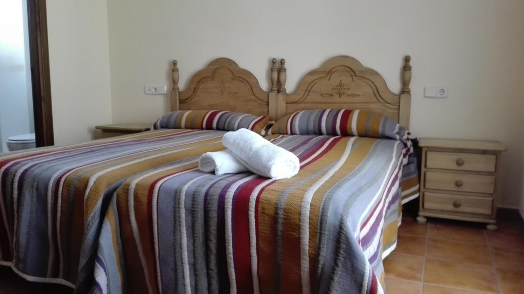 Hostal La Vega Peralejos Luaran gambar