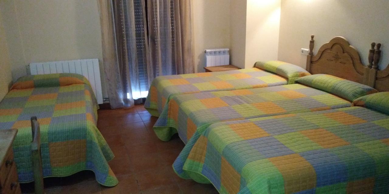 Hostal La Vega Peralejos Luaran gambar