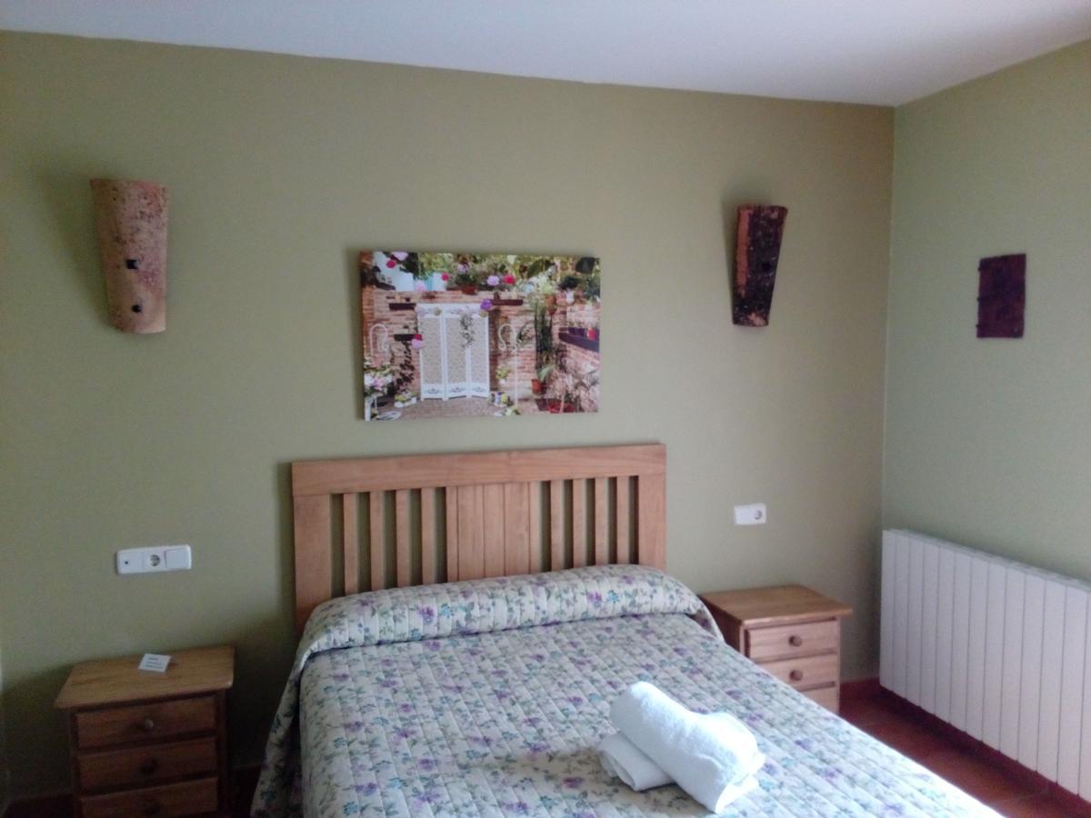 Hostal La Vega Peralejos Luaran gambar